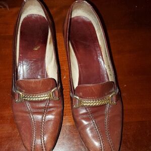 Gucci Heels Are Vintage leather are s size EU 36.5 US 6.5.